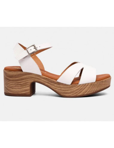 SANDALIA PLATAFORMA DE TACON CON HEBILLA Y EN PIEL M. 5625